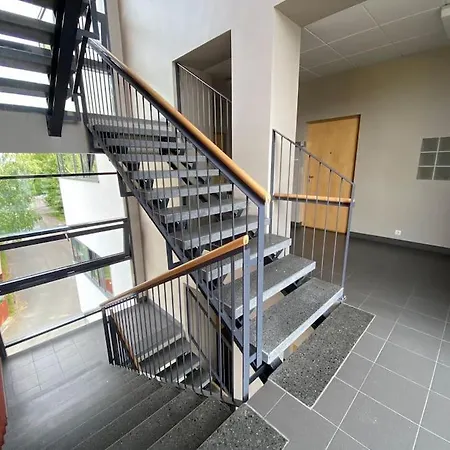 Spacious 2-bedroom With A Park View Apartamento *