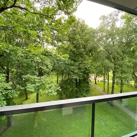 Apartamento Spacious 2-bedroom With A Park View